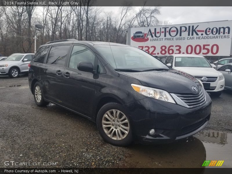 Black / Light Gray 2014 Toyota Sienna XLE