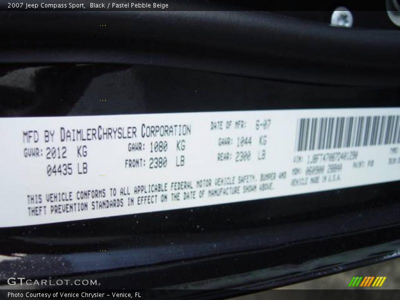 Black / Pastel Pebble Beige 2007 Jeep Compass Sport