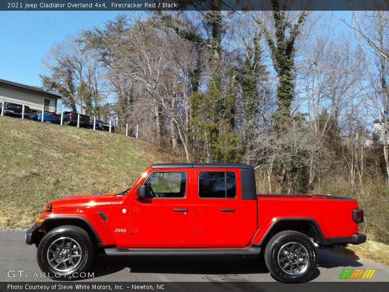 Firecracker Red / Black 2021 Jeep Gladiator Overland 4x4