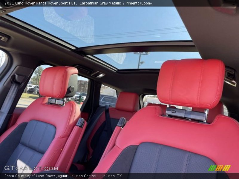 Sunroof of 2021 Range Rover Sport HST