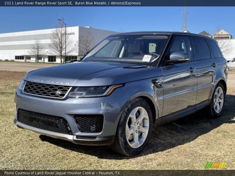 Byron Blue Metallic / Almond/Espresso 2021 Land Rover Range Rover Sport SE