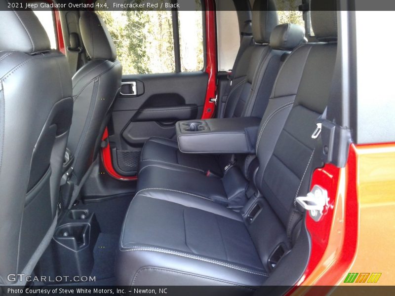 Firecracker Red / Black 2021 Jeep Gladiator Overland 4x4