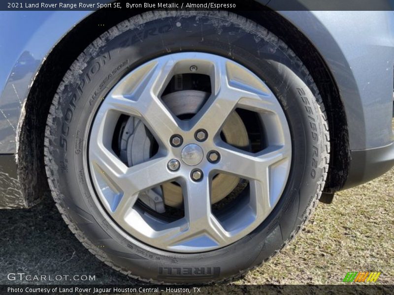  2021 Range Rover Sport SE Wheel