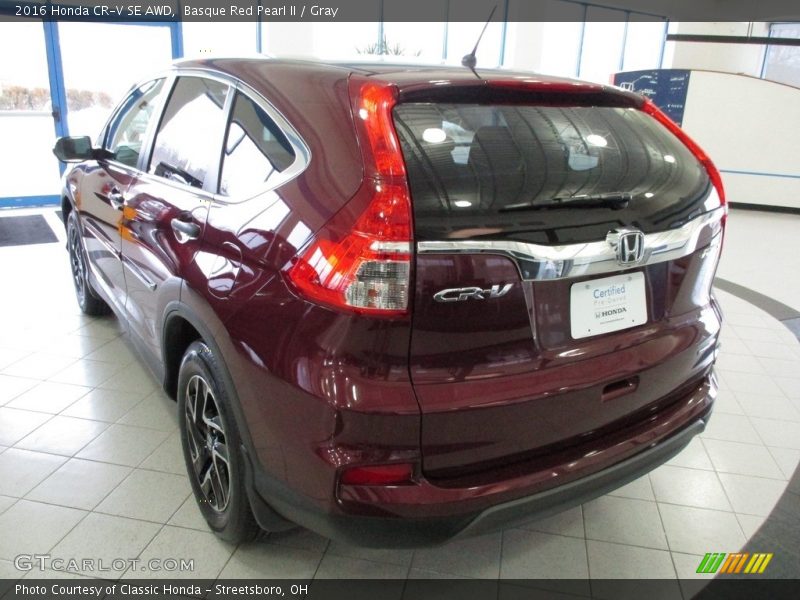 Basque Red Pearl II / Gray 2016 Honda CR-V SE AWD