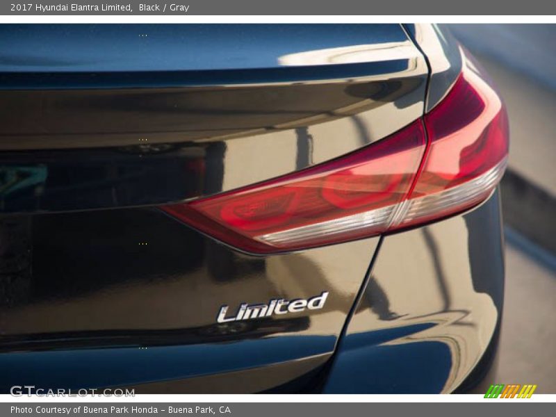 Black / Gray 2017 Hyundai Elantra Limited