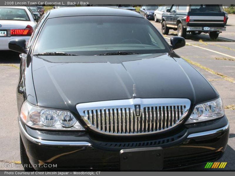 Black / Black 2008 Lincoln Town Car Executive L