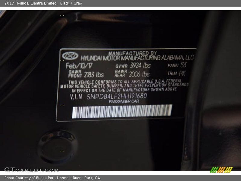 Black / Gray 2017 Hyundai Elantra Limited