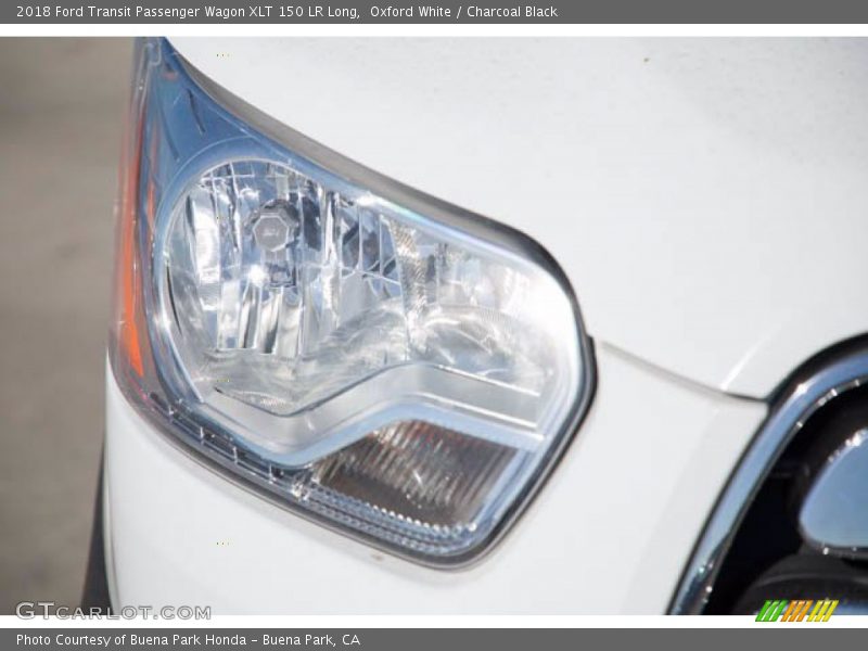 Oxford White / Charcoal Black 2018 Ford Transit Passenger Wagon XLT 150 LR Long