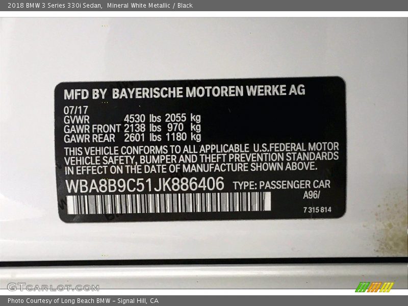 Mineral White Metallic / Black 2018 BMW 3 Series 330i Sedan