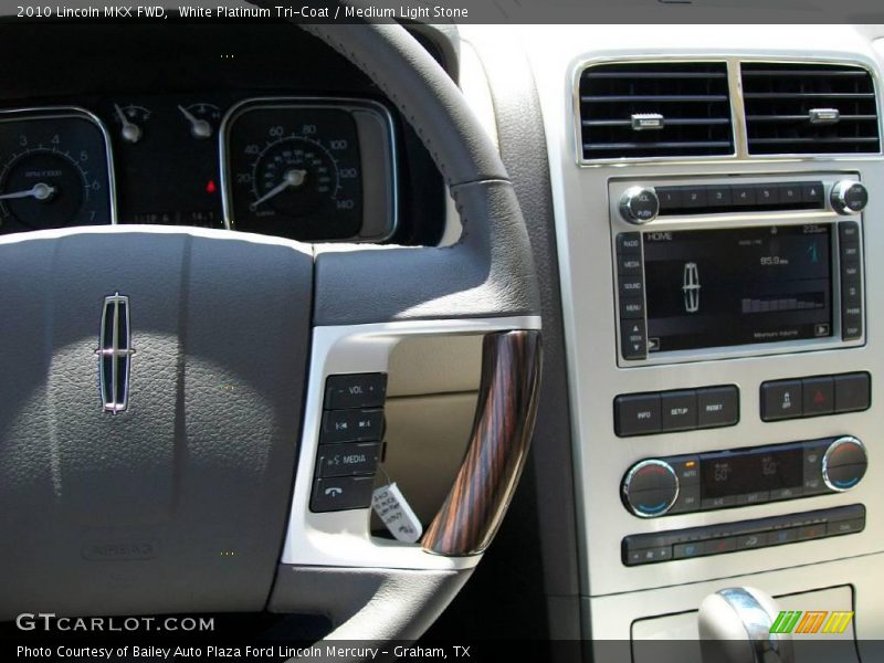 White Platinum Tri-Coat / Medium Light Stone 2010 Lincoln MKX FWD