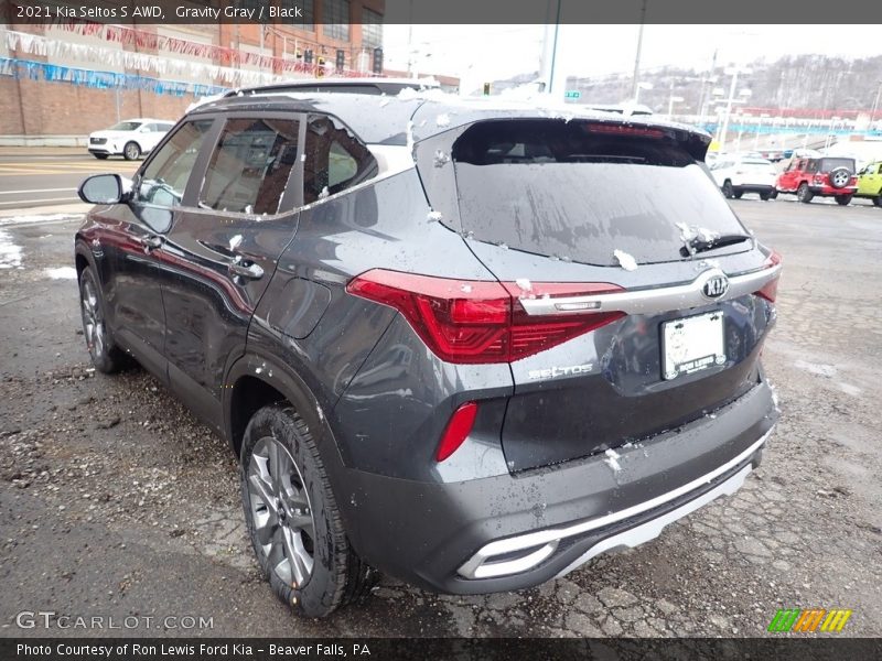 Gravity Gray / Black 2021 Kia Seltos S AWD