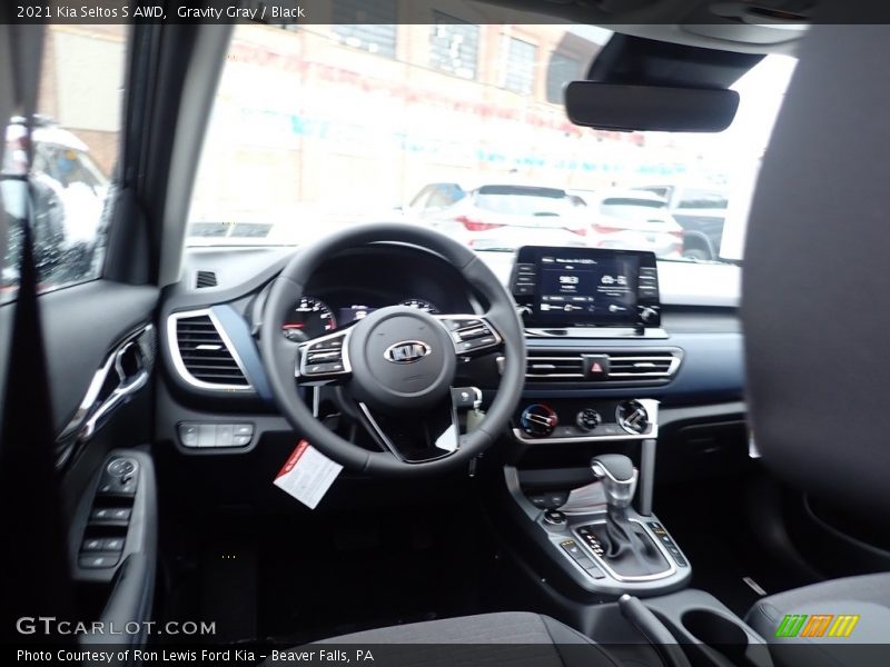 Gravity Gray / Black 2021 Kia Seltos S AWD