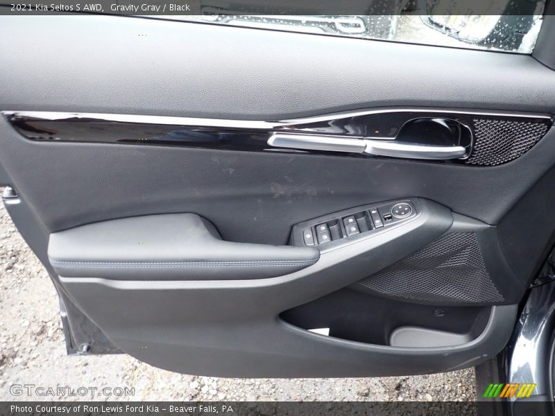 Gravity Gray / Black 2021 Kia Seltos S AWD