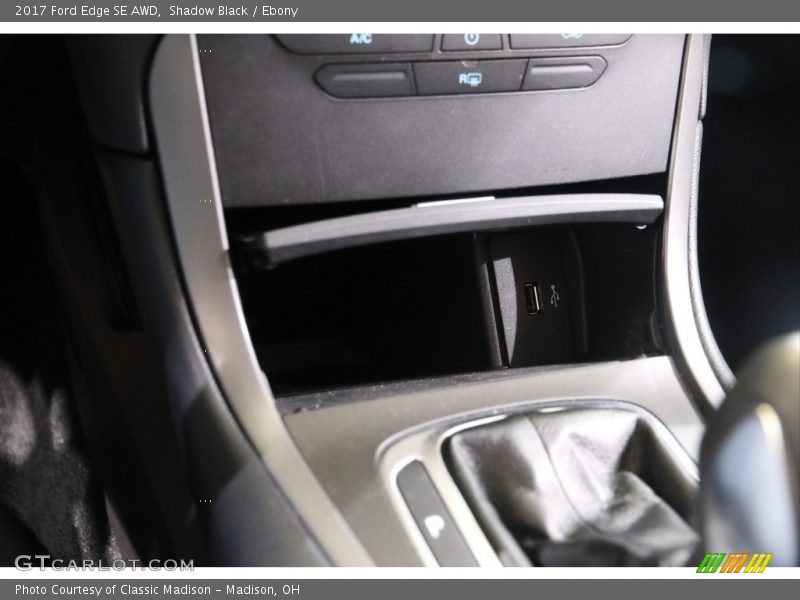 Shadow Black / Ebony 2017 Ford Edge SE AWD