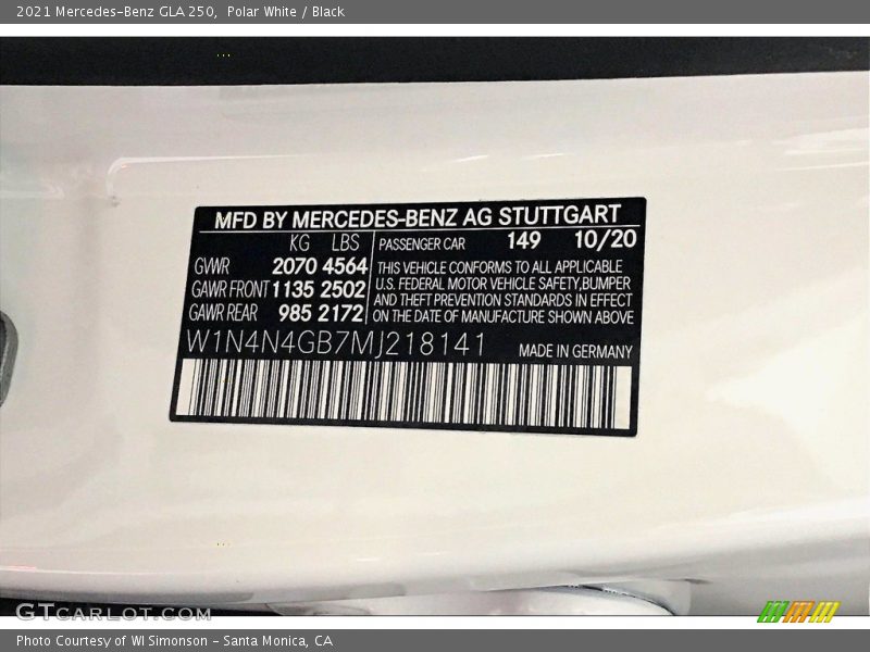 Polar White / Black 2021 Mercedes-Benz GLA 250
