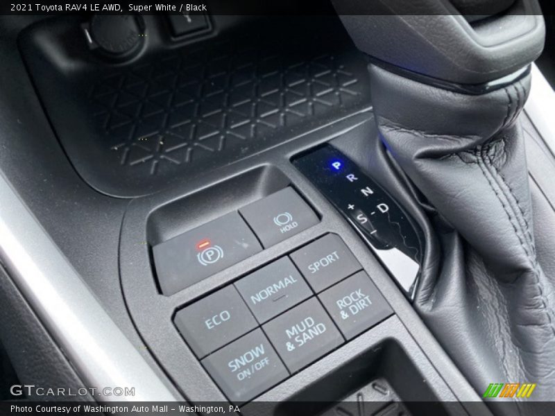 Super White / Black 2021 Toyota RAV4 LE AWD