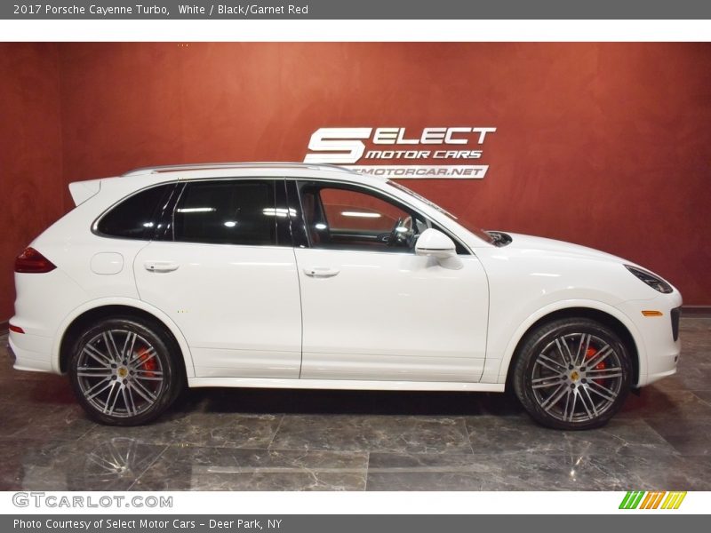 White / Black/Garnet Red 2017 Porsche Cayenne Turbo