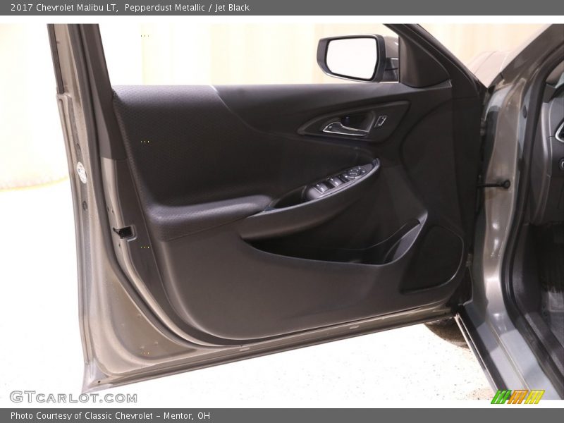 Pepperdust Metallic / Jet Black 2017 Chevrolet Malibu LT