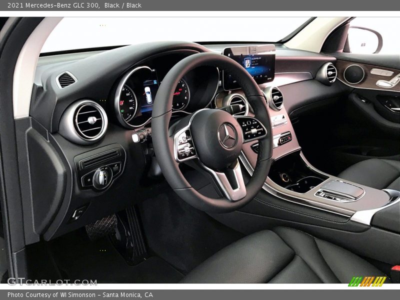 Black / Black 2021 Mercedes-Benz GLC 300