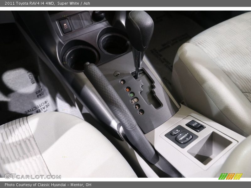 Super White / Ash 2011 Toyota RAV4 I4 4WD