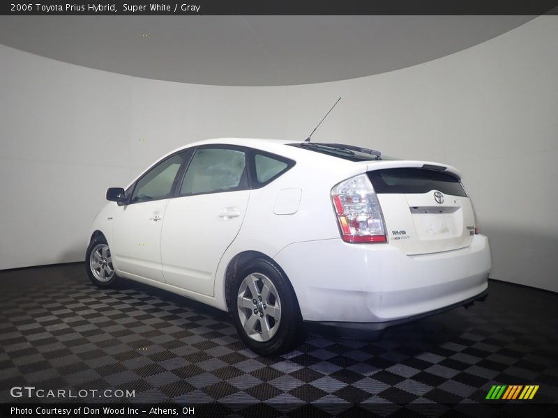 Super White / Gray 2006 Toyota Prius Hybrid