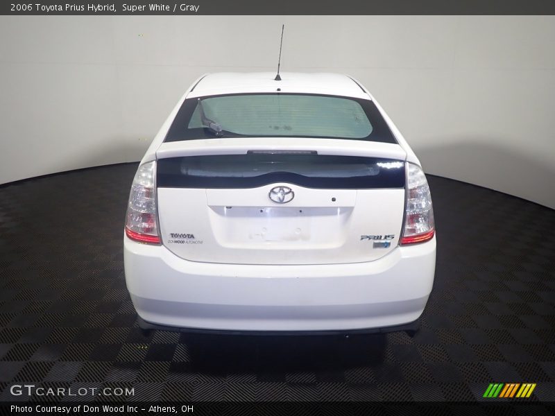 Super White / Gray 2006 Toyota Prius Hybrid