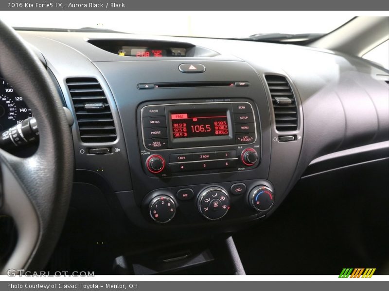 Controls of 2016 Forte5 LX