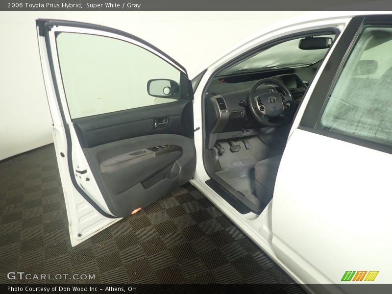 Super White / Gray 2006 Toyota Prius Hybrid