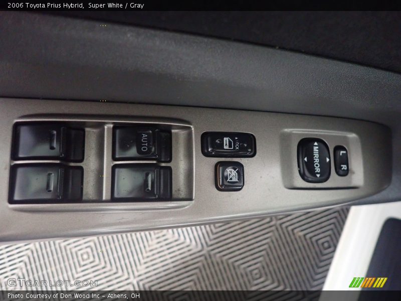 Super White / Gray 2006 Toyota Prius Hybrid