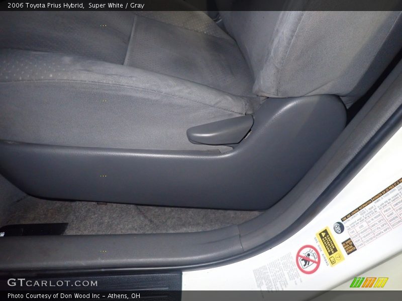 Super White / Gray 2006 Toyota Prius Hybrid
