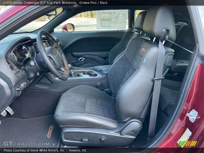 Front Seat of 2020 Challenger R/T Scat Pack Widebody