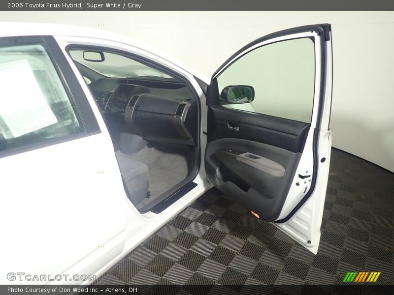 Super White / Gray 2006 Toyota Prius Hybrid
