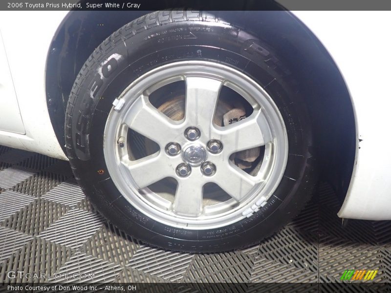 Super White / Gray 2006 Toyota Prius Hybrid