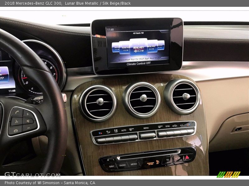 Lunar Blue Metallic / Silk Beige/Black 2018 Mercedes-Benz GLC 300