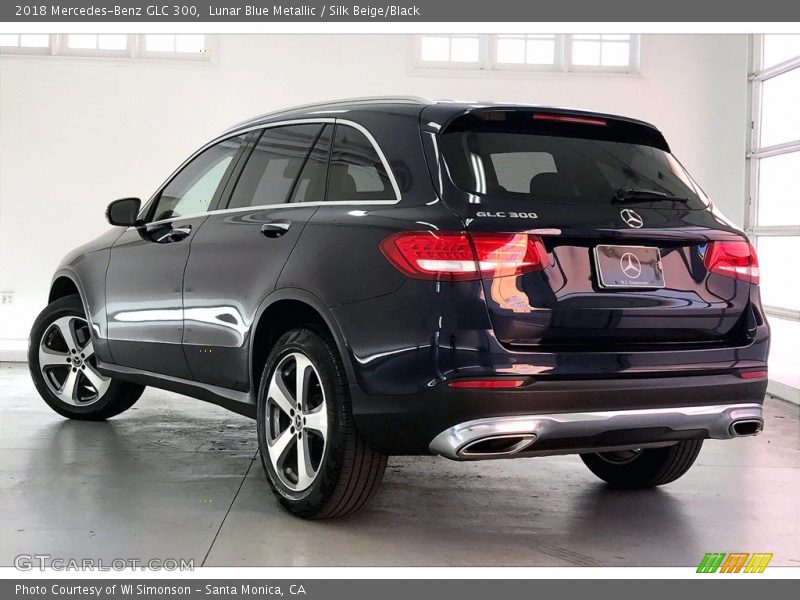Lunar Blue Metallic / Silk Beige/Black 2018 Mercedes-Benz GLC 300