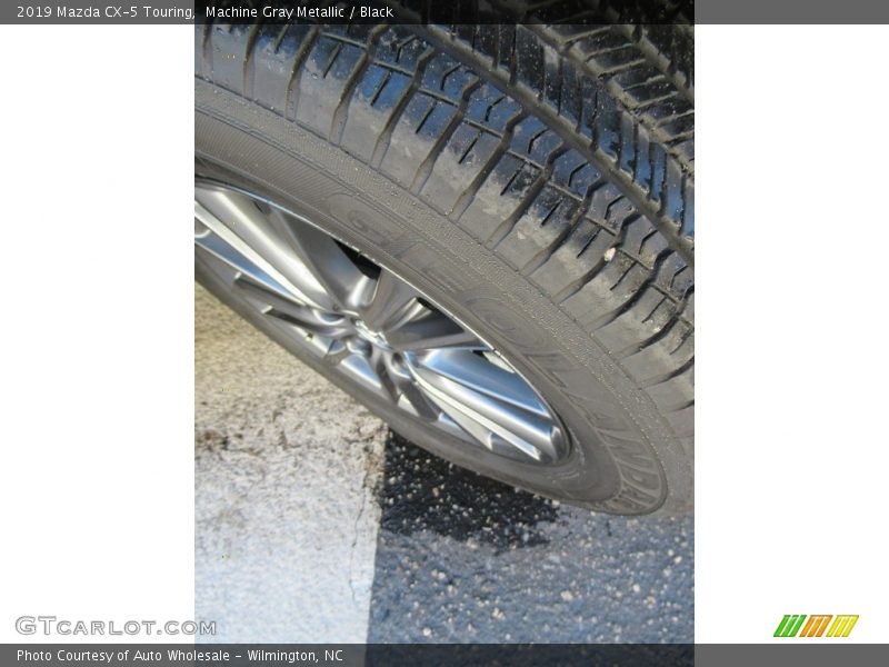 Machine Gray Metallic / Black 2019 Mazda CX-5 Touring