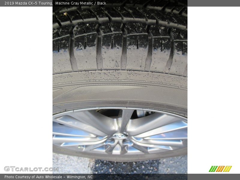 Machine Gray Metallic / Black 2019 Mazda CX-5 Touring