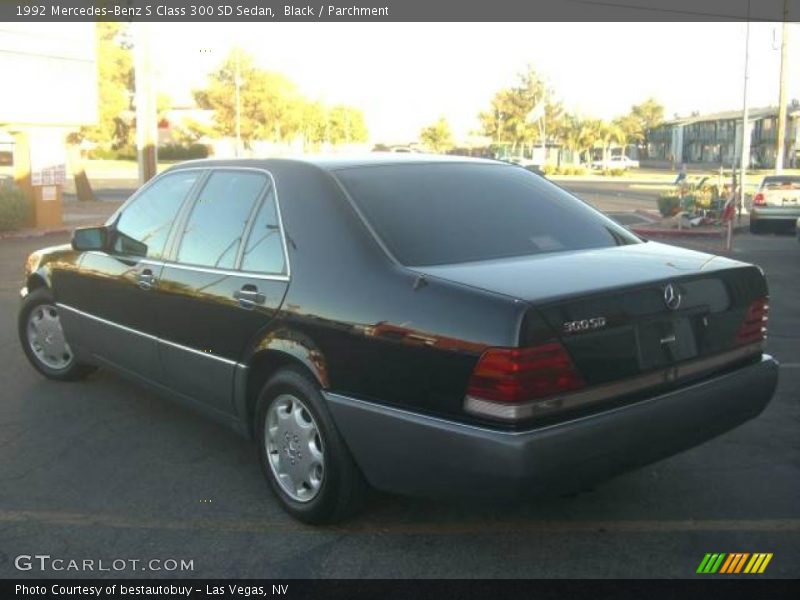 Black / Parchment 1992 Mercedes-Benz S Class 300 SD Sedan