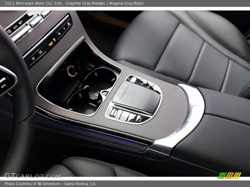Graphite Gray Metallic / Magma Gray/Black 2021 Mercedes-Benz GLC 300