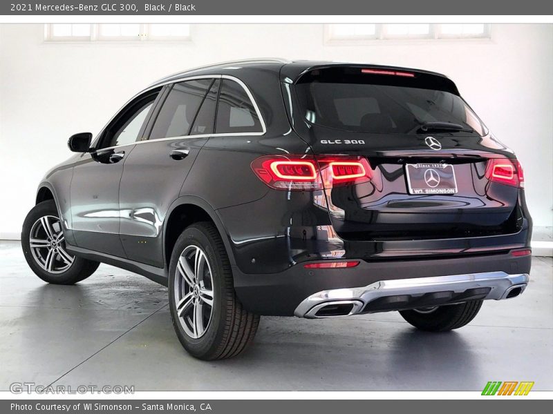 Black / Black 2021 Mercedes-Benz GLC 300