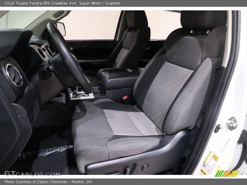 Super White / Graphite 2016 Toyota Tundra SR5 CrewMax 4x4
