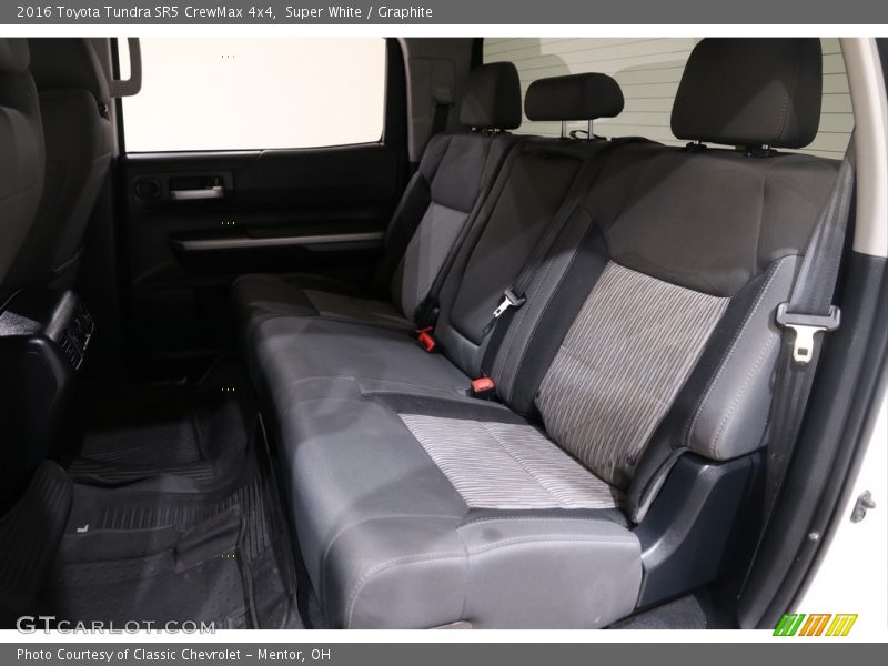 Super White / Graphite 2016 Toyota Tundra SR5 CrewMax 4x4