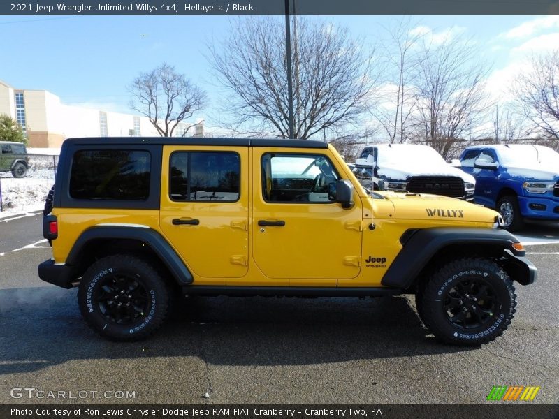  2021 Wrangler Unlimited Willys 4x4 Hellayella
