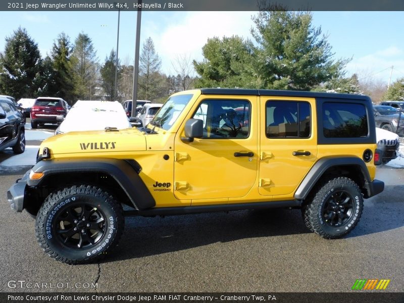 2021 Wrangler Unlimited Willys 4x4 Hellayella