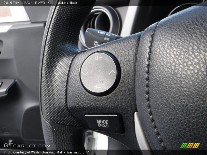 Super White / Black 2016 Toyota RAV4 LE AWD
