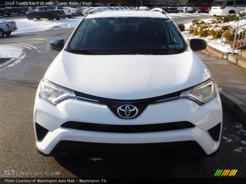 Super White / Black 2016 Toyota RAV4 LE AWD