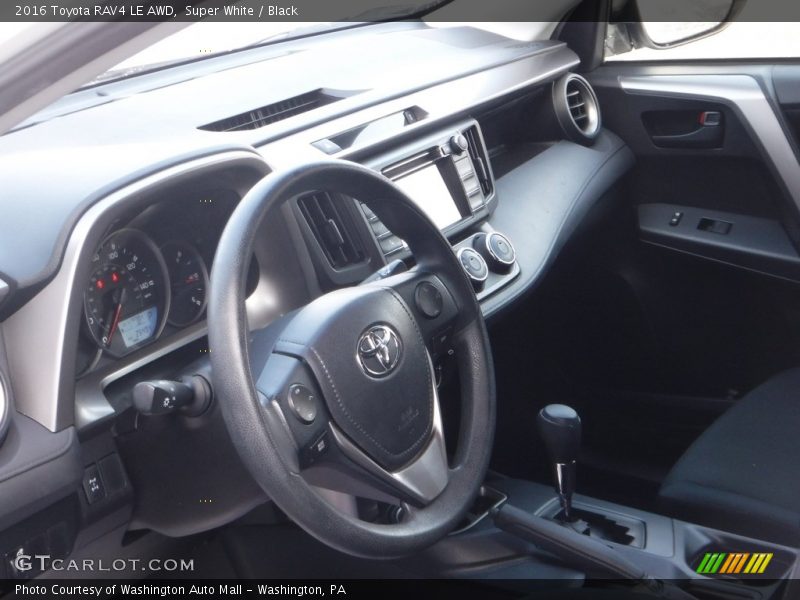 Super White / Black 2016 Toyota RAV4 LE AWD