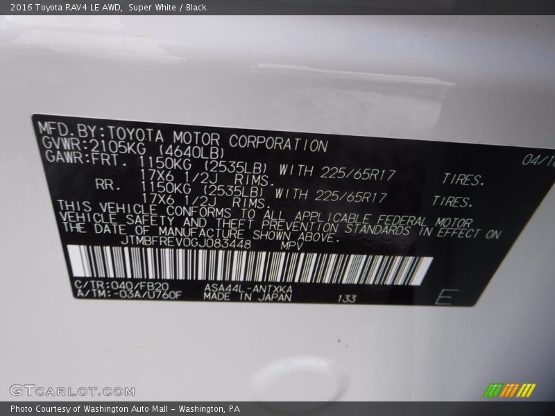 Super White / Black 2016 Toyota RAV4 LE AWD