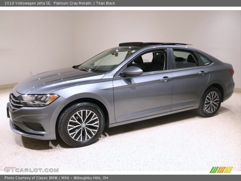 Platinum Gray Metallic / Titan Black 2019 Volkswagen Jetta SE