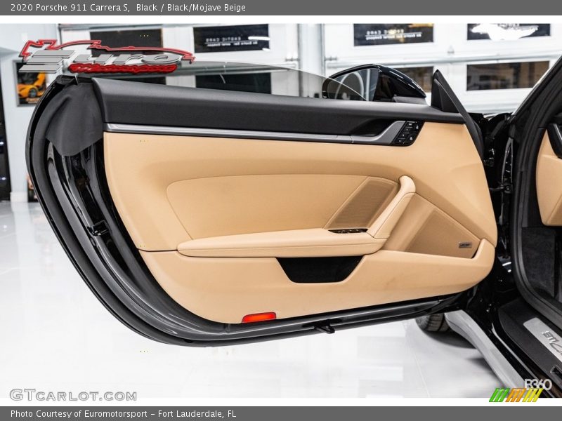 Black / Black/Mojave Beige 2020 Porsche 911 Carrera S
